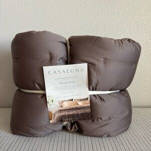 NWT Full/Queen Rayon from Bamboo Quilt Fig - Casaluna